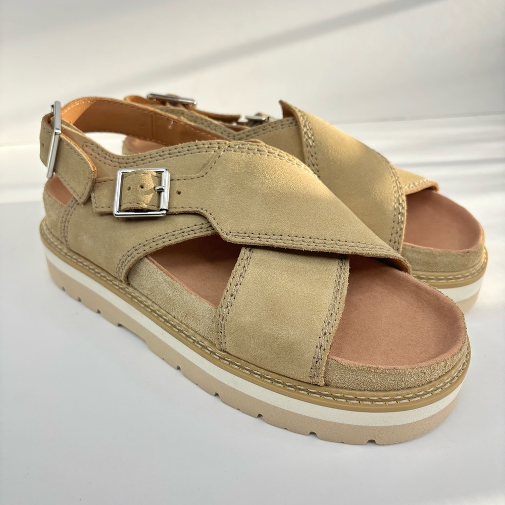 New Clarks Orianna Roam Dark Sand Tan Suede Crossover Buckle Platform Sandal 9.5
